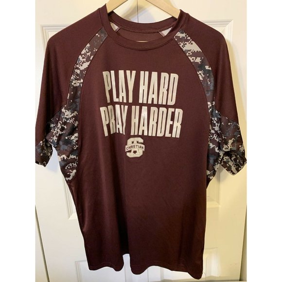 Play Hard Pray Harder Men’s Sz L T Shirt Badger Maroon White - Picture 4 of 6